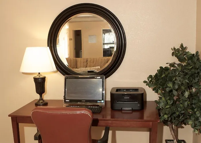 Hotel Candlewood Champaign-urbana Area By Ihg 3*
