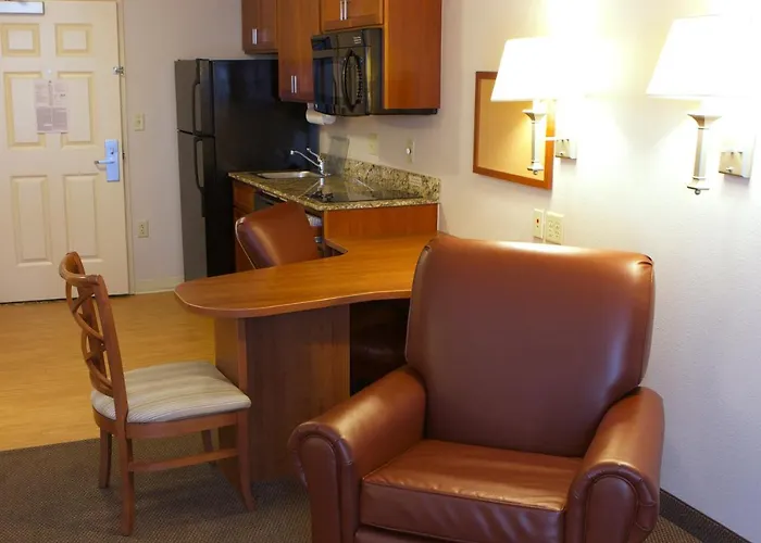 Candlewood Champaign-urbana Area By Ihg Hotel