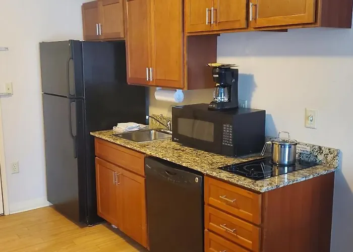 Candlewood Champaign-urbana Area By Ihg 3*