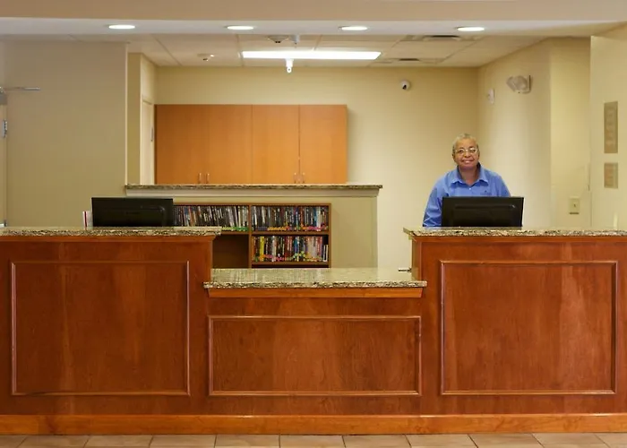 Candlewood Champaign-urbana Area By Ihg Hotel 3*
