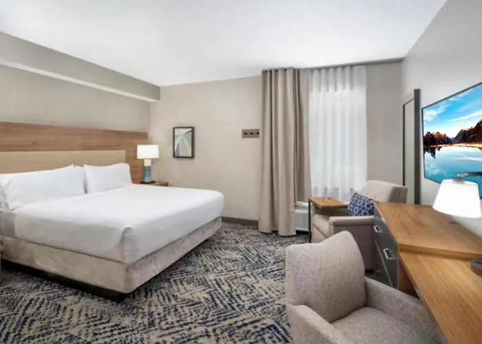 Candlewood Champaign-urbana Area By Ihg