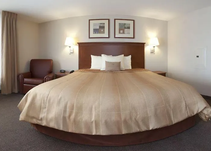 Candlewood Champaign-urbana Area By Ihg Champaign