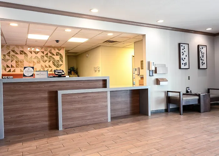 Candlewood Champaign-urbana Area By Ihg