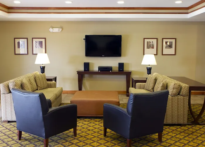 Candlewood Champaign-urbana Area By Ihg 3*