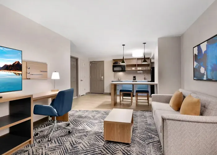 Candlewood Champaign-urbana Area By Ihg Hotel 3*