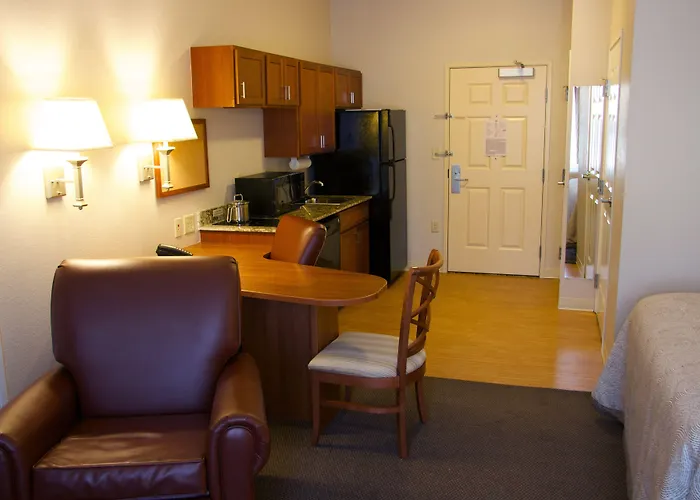 Hotel Candlewood Champaign-urbana Area By Ihg