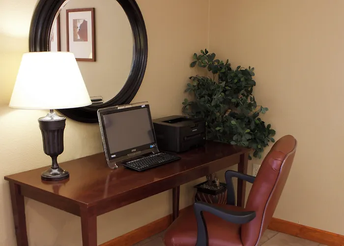 Candlewood Champaign-urbana Area By Ihg 3* Champaign